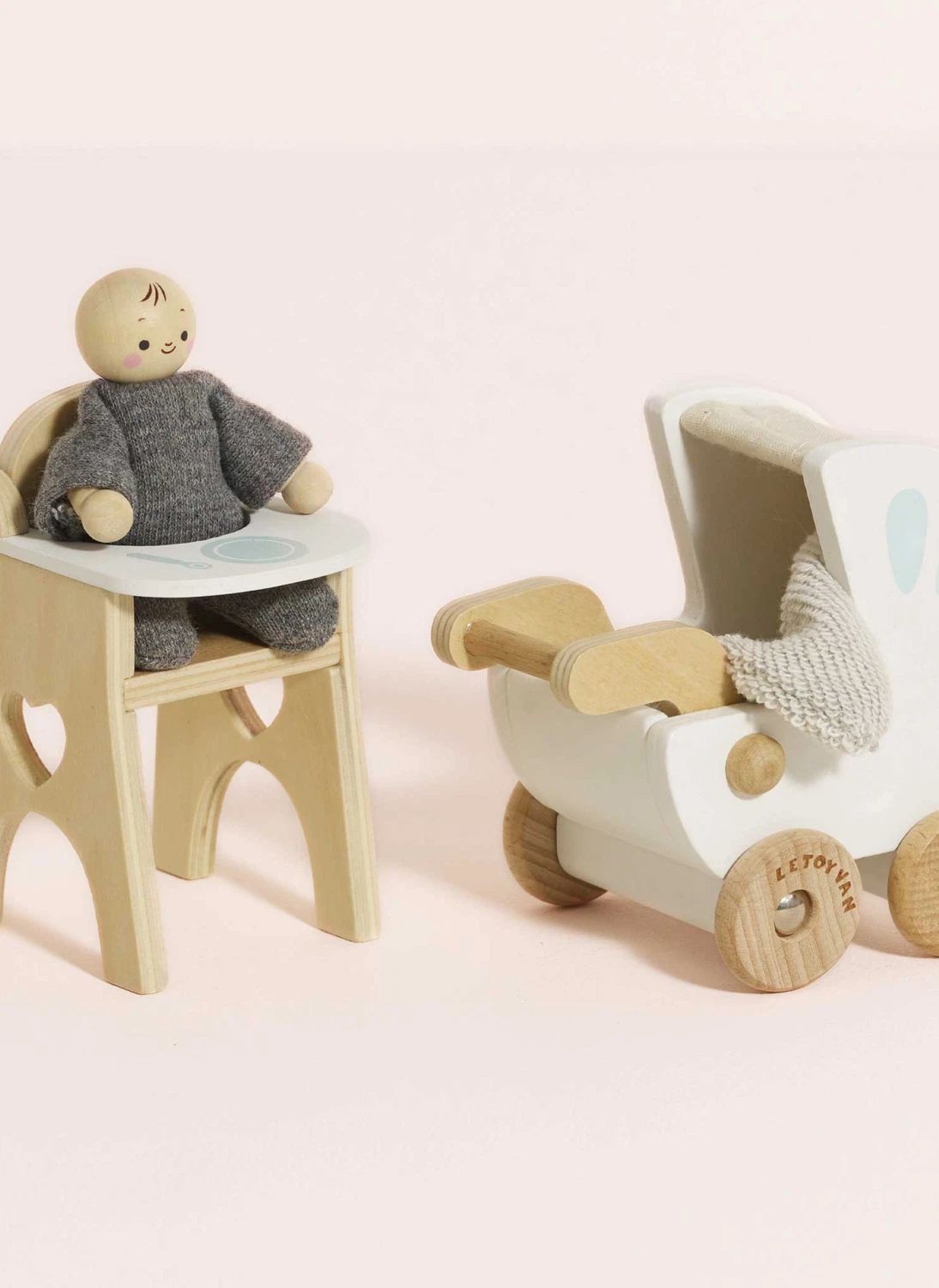 Dolls House Nursery & Baby Set